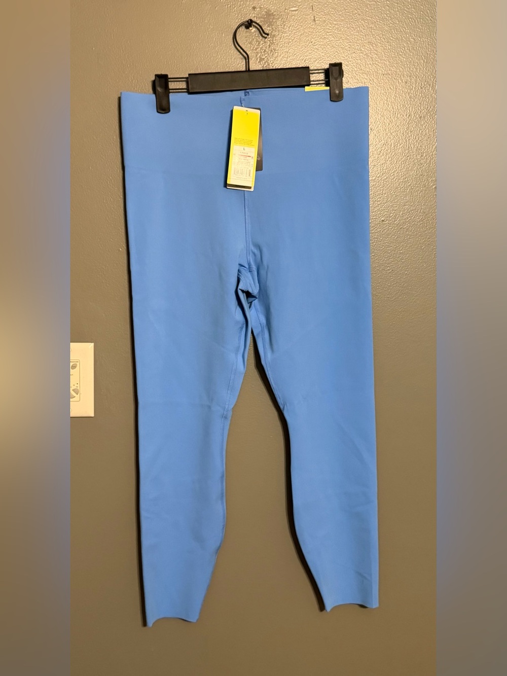 NWT All In Motion Super Flex Ultra High Rise 7/8 Leggings Blue L